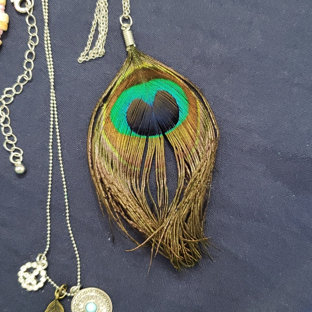 Jewelry - Picture 10 of 10
